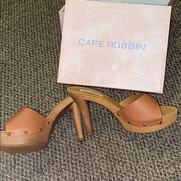 Cape Robbin heels - Picture 4 of 4